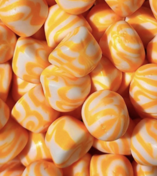 Bisous twist lisse pêche 🍑 100g € 1,40