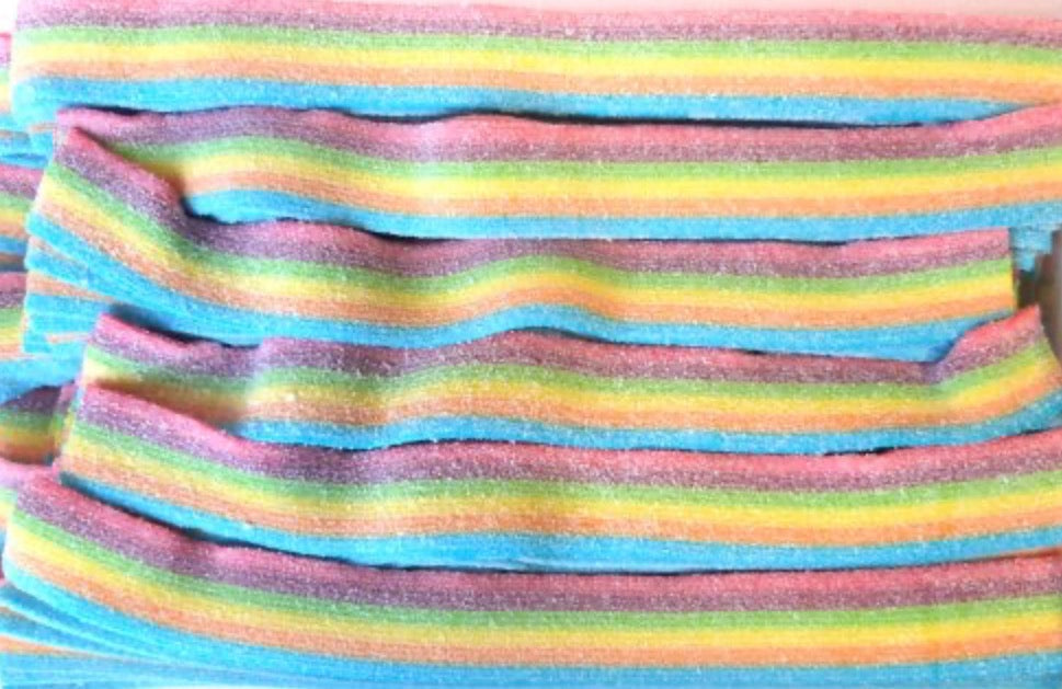 Ceinture arc en ciel pika 10u  € 1,80