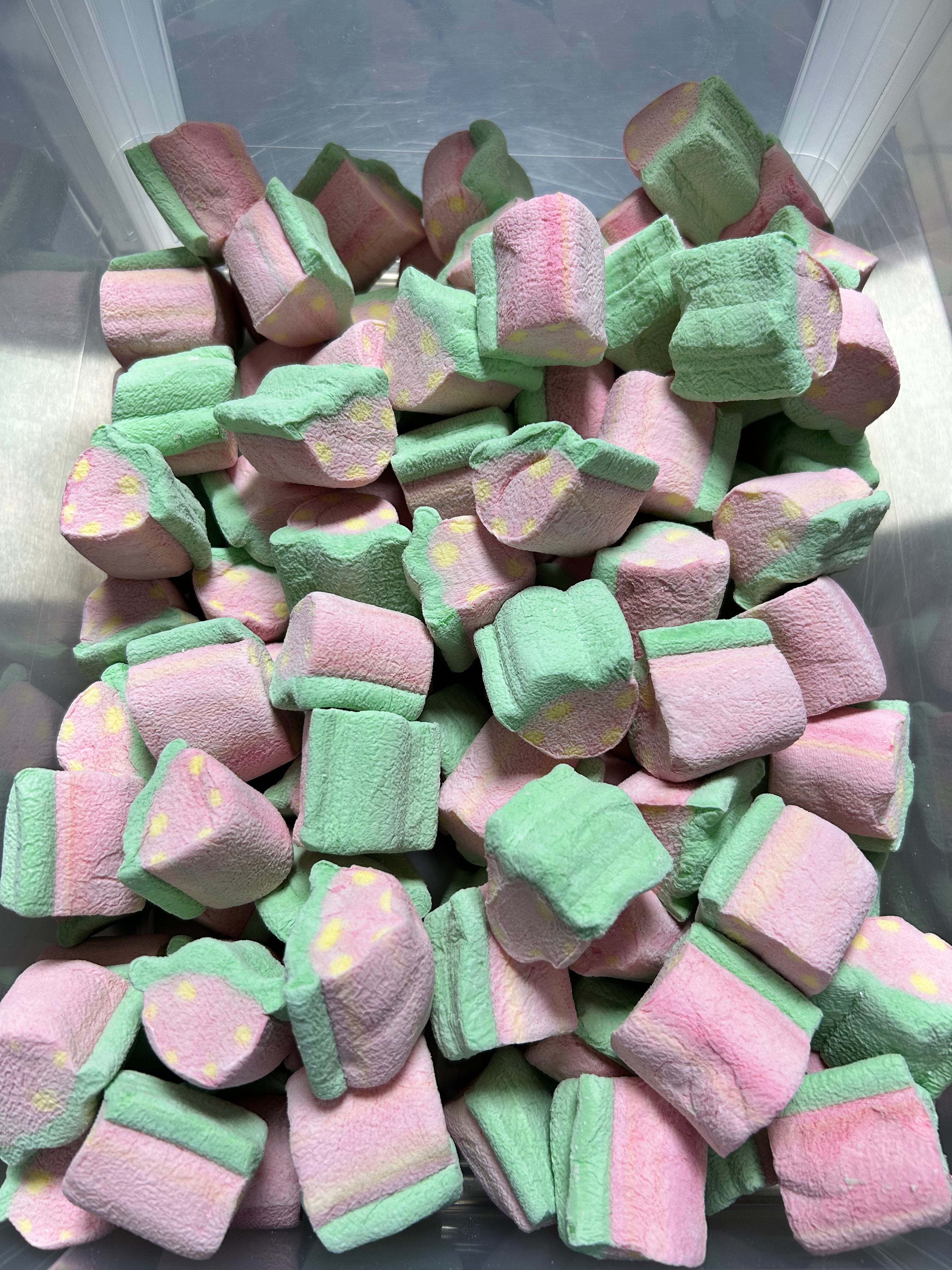 Chamallows fraise 10u  € 1,50